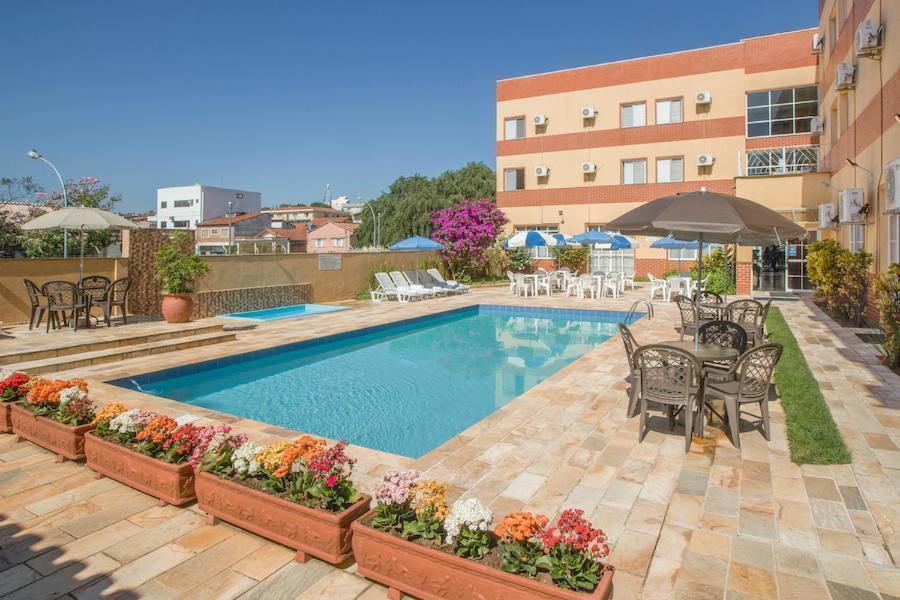 Itapetinga Hotel Atibaia Extérieur photo